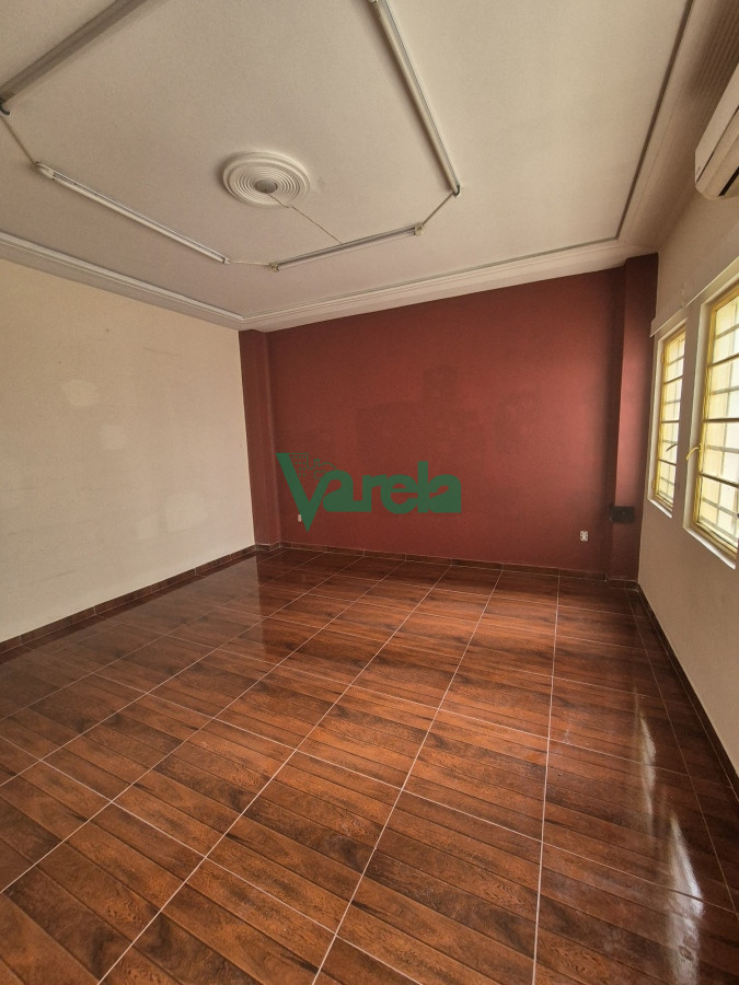 Apartamento ID.22246 - Venta oficina 18 de Julio esq Wilson Ferreira