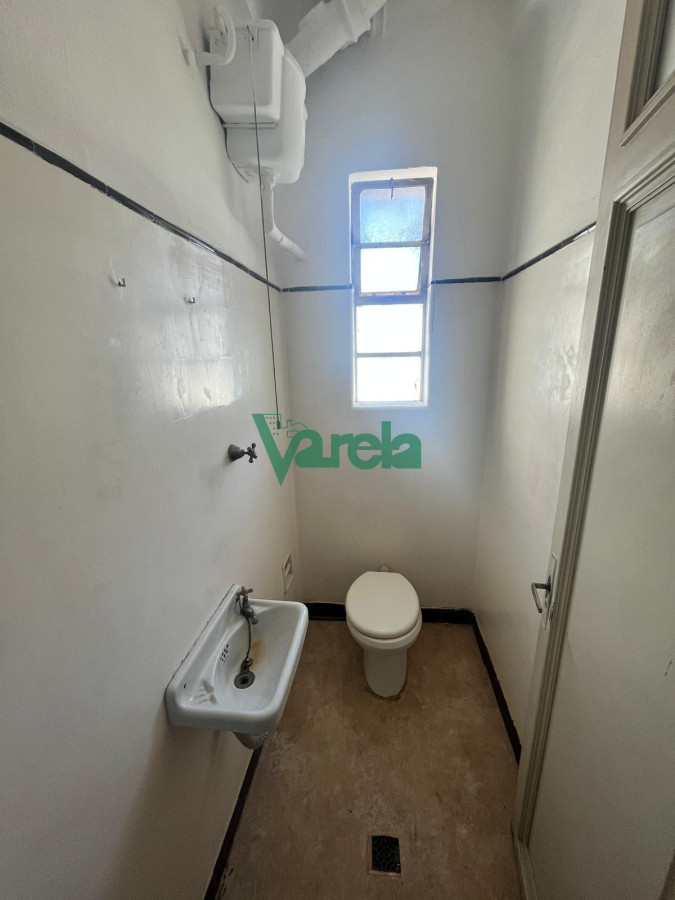 Apartamento ID.21313 - Venta Apartamento Centro de estilo. Tres dormitorios.