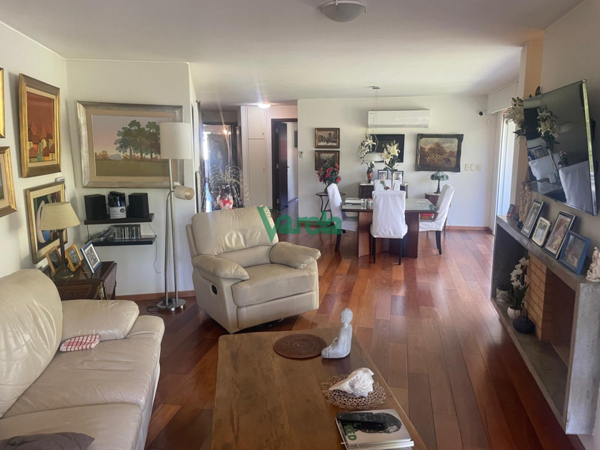 Apartamento ID.22814 - Venta Apartamento Punta Gorda, 4 dorm,4 baños, azotea con parrillero, piscina, 2 garajes