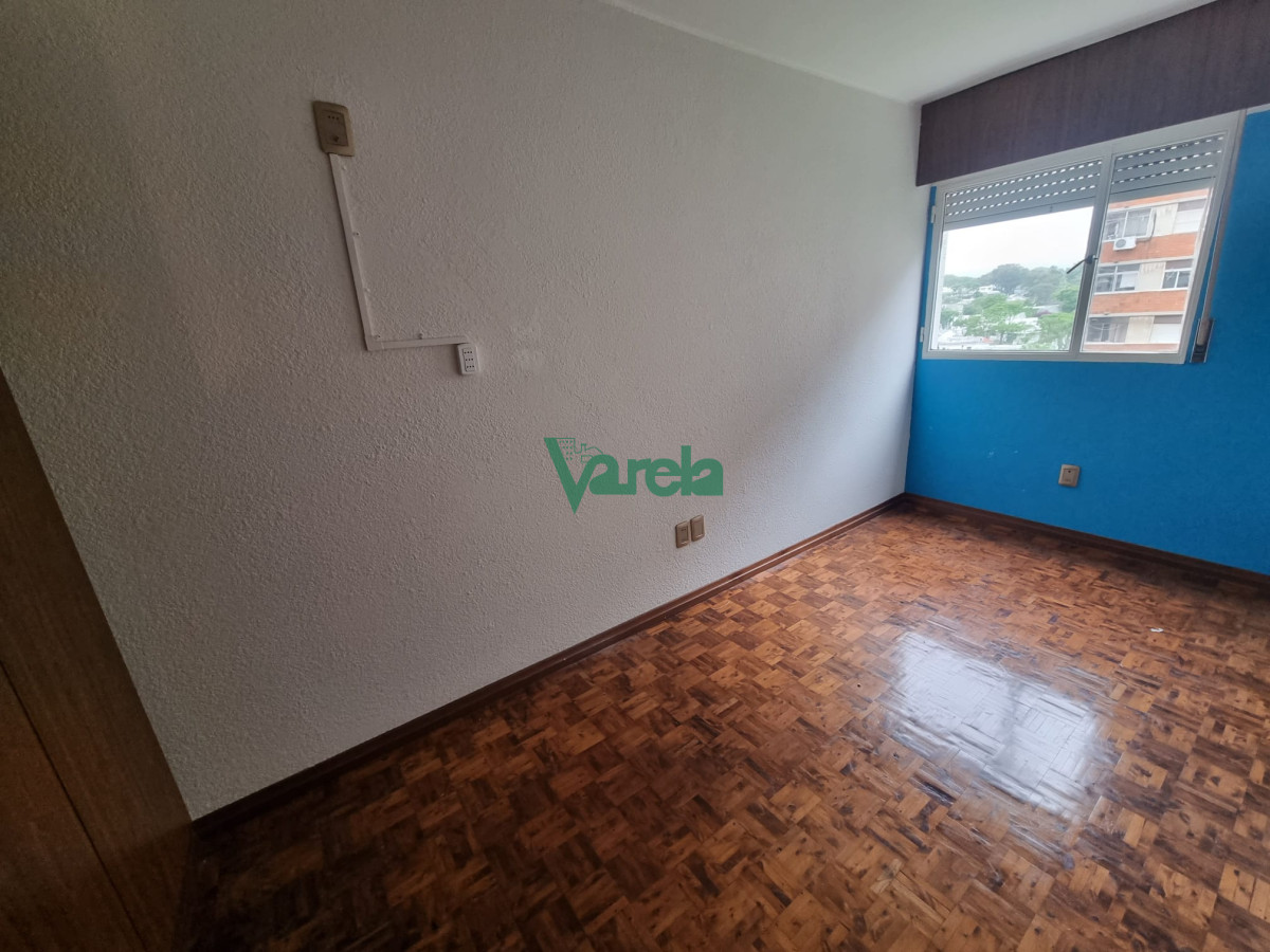 Apartamento ID.21982 - Apartamento venta, Parque Posadas Prado, 4 dormitorios 2 baños