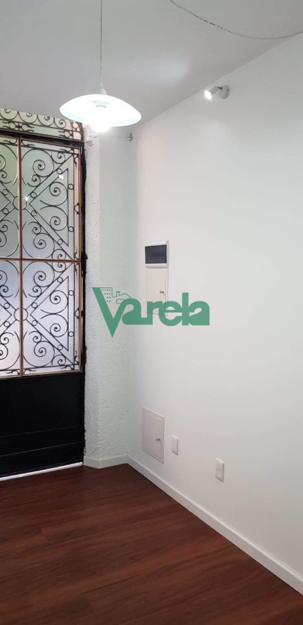 Apartamento ID.22500 - Venta apartamento tipo casa, independiente, 1 dormitorio, Cordon, Bvar Artigas a mts