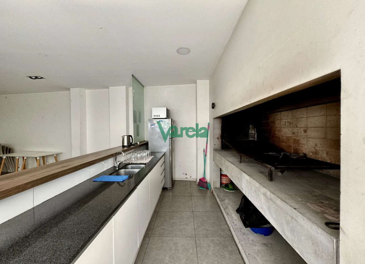 Apartamento ID.22848 - Venta Apartamento 2 Dormitorios 1 Baño Garage Patio Prado