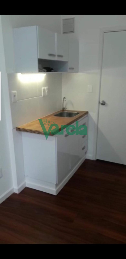 Apartamento ID.22500 - Venta apartamento tipo casa, independiente, 1 dormitorio, Cordon, Bvar Artigas a mts