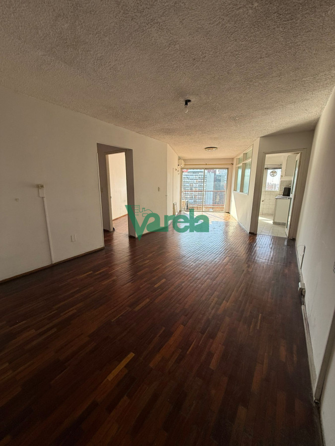 Apartamento ID.22604 - Apartamento en venta Parque Batlle 3 dormitorios, 2 baños, y terraza