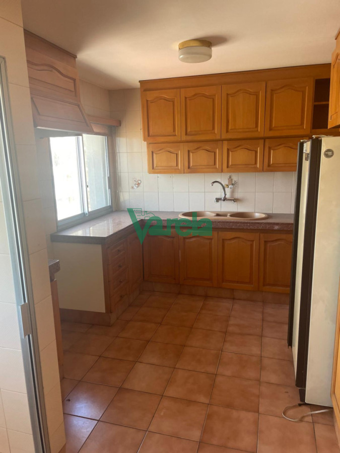 Apartamento ID.22881 - Venta apartamento ,Pocitos Nuevo,3 dormitorios y servicio,4baños,2 garajes, vista única