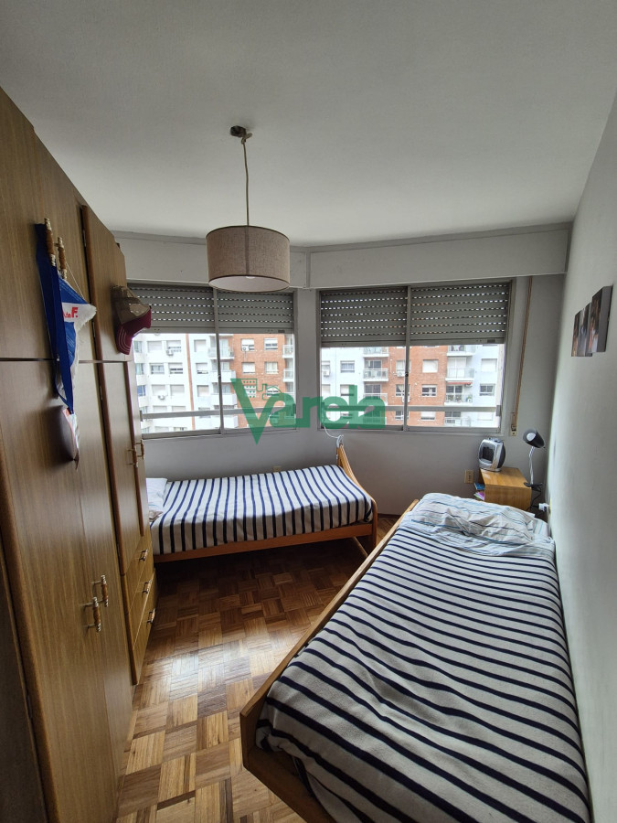 Apartamento ID.22665 - Venta apartamento en Tres Cruces 2 dormitorios mas un tercer dormitorio