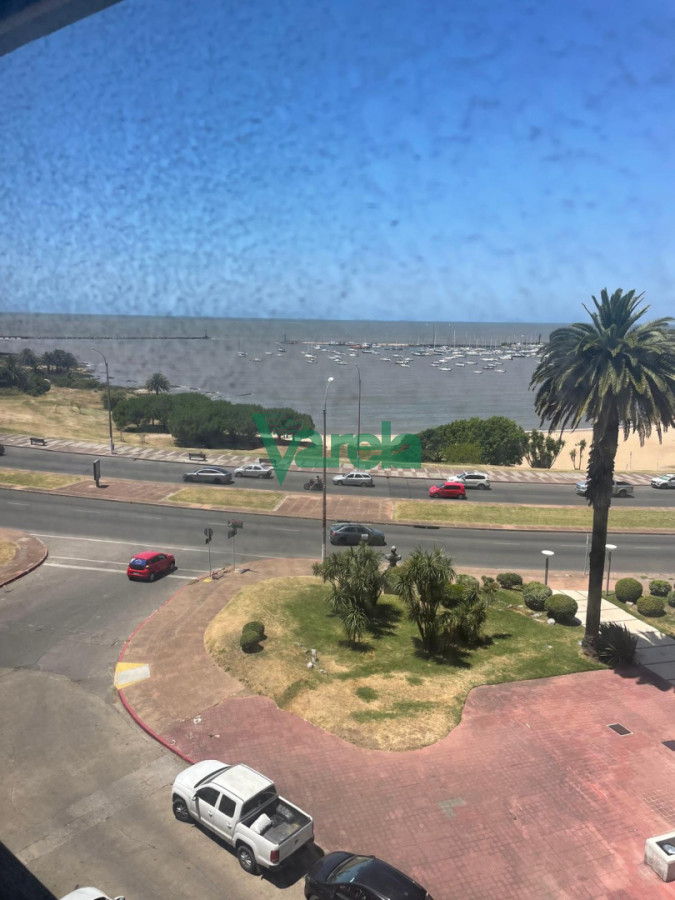 Apartamento ID.22881 - Venta apartamento ,Pocitos Nuevo,3 dormitorios y servicio,4baños,2 garajes, vista única