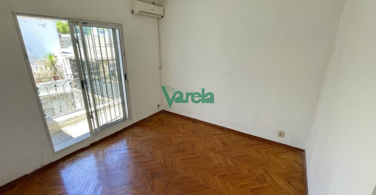 Apartamento ID.22728 - Venta de 2 apartamentos en Cordon, uno de 3 dormitorios y un monoambiente
