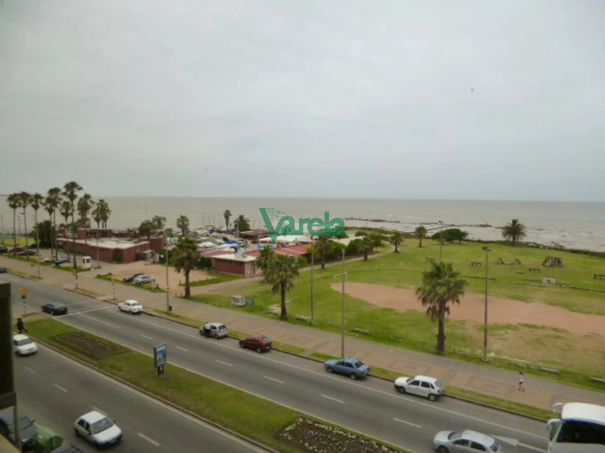 Apartamento ID.22651 - Venta apartamento 5 dormitorios garage 4 baños Punta Carretas