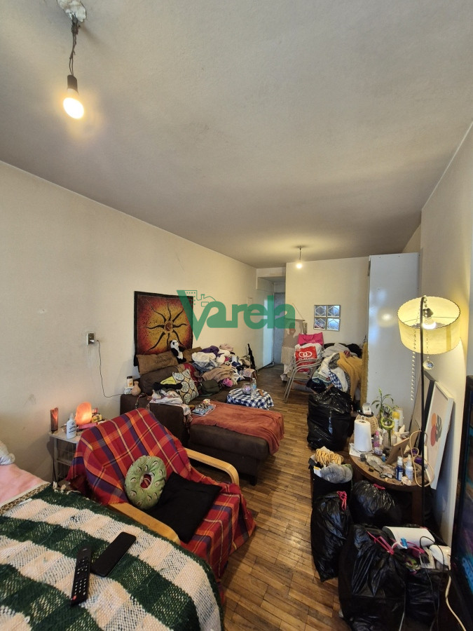 Apartamento ID.22384 - Venta Monoambiente 18 de Julio esq Vazquez