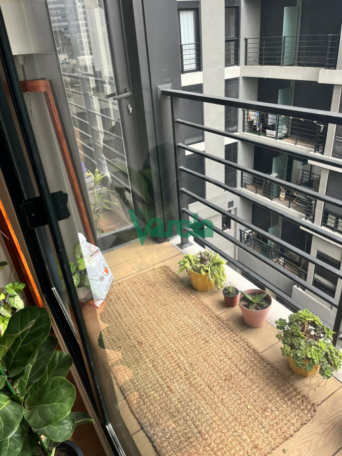 Apartamento ID.22743 - Apartamento en alquiler en La Blanqueada 1 dormitorio, living con terraza, aire acondicionado