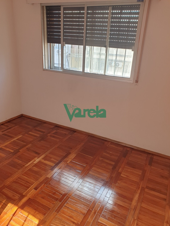Apartamento ID.21460 - Alquiler apartamento Pocitos, 3 dormitorios, terraza, ascensor