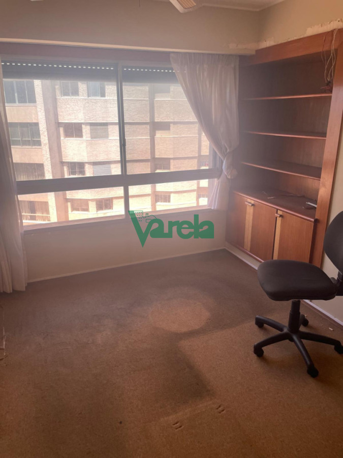 Apartamento ID.22881 - Venta apartamento ,Pocitos Nuevo,3 dormitorios y servicio,4baños,2 garajes, vista única