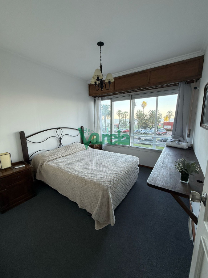 Apartamento ID.22606 - Alquiler apartamento 2 dormitorios Punta Carretas Amueblado