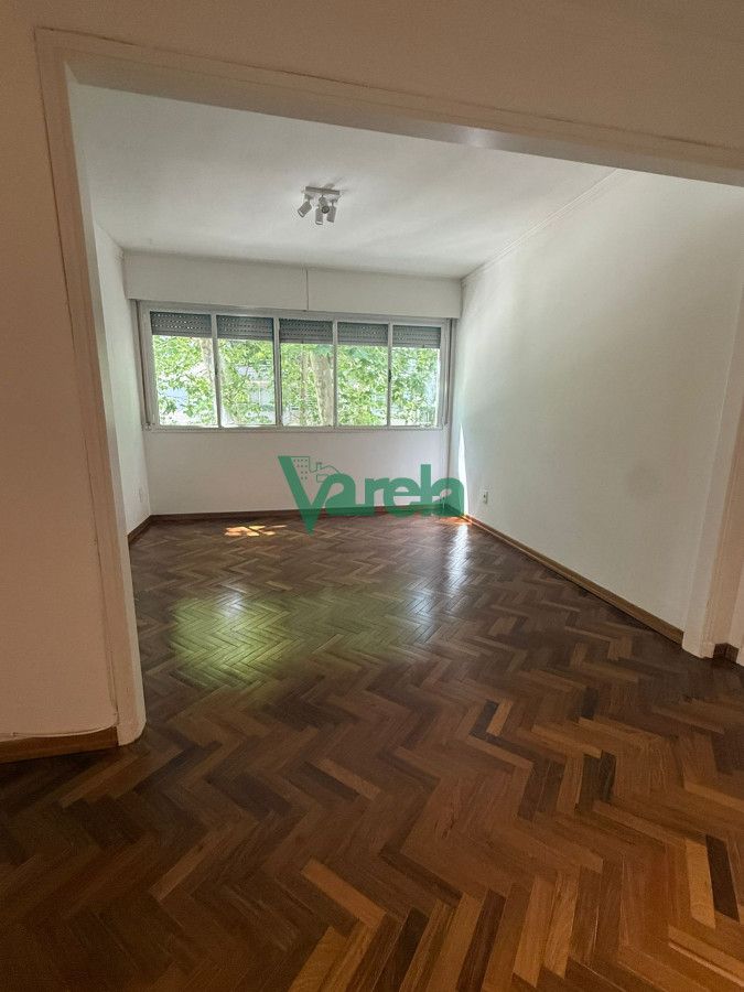 Apartamento ID.22868 - Venta Apartamento 3 dormitorios 3 baños servicio Pocitos Rambla Garage