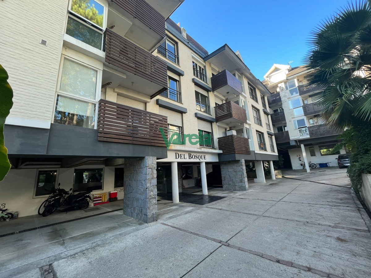 Apartamento ID.21735 - Venta Haras del Lago  3 dormItorios  3 baños suite Garaje  x 2