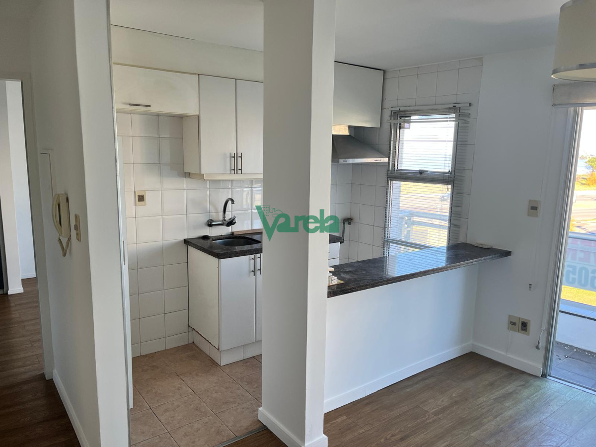 Apartamento ID.22226 - Venta apartamento, Malvin,1 dorm,1baño, gge.bcoa, gym, laumdry, vista al mar!!!!!