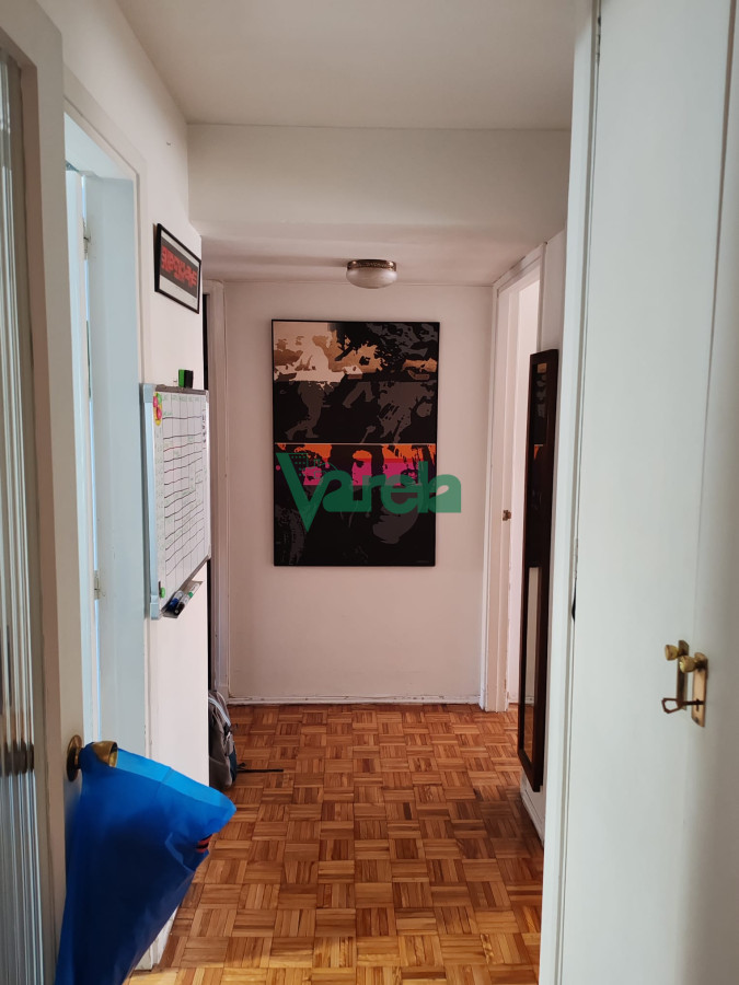 Apartamento ID.22572 - Venta apartamento Pocitos, 3 dormitorios, servicio, 3 baños, garage