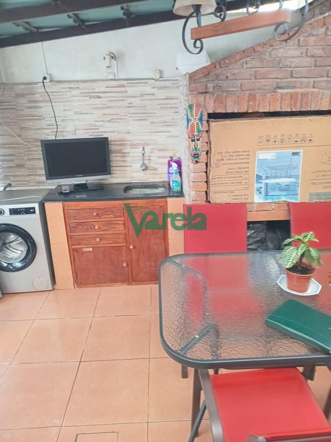 Apartamento ID.22652 - Venta apartamento, Malvin,3 dorm, 3 baños, patio con parrillero y cochera