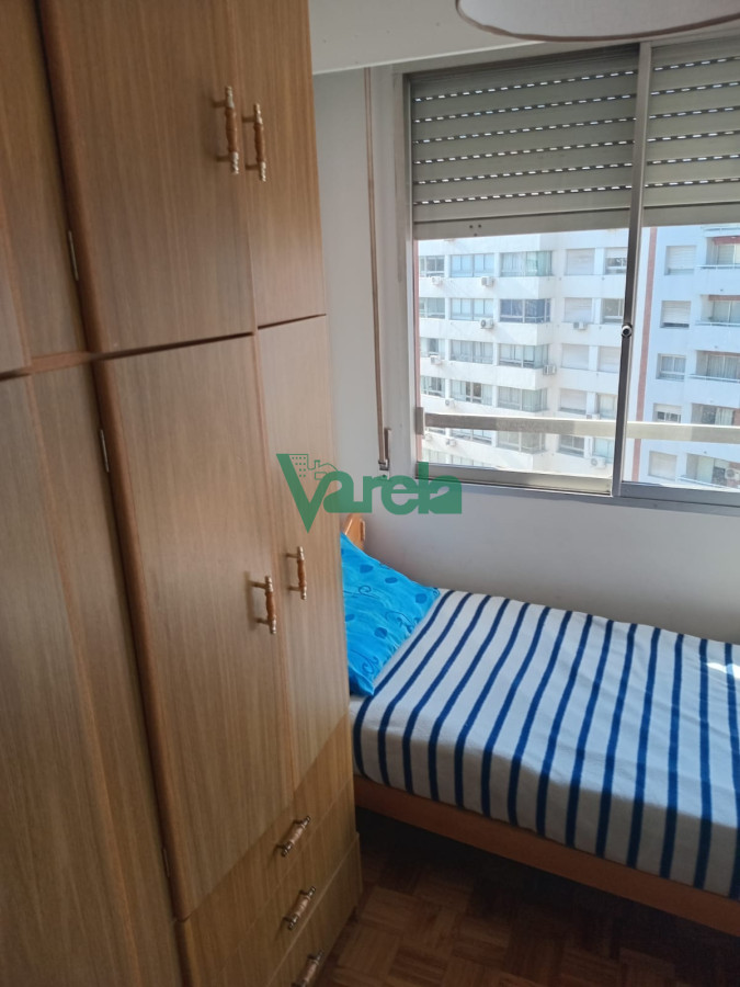 Apartamento ID.20746 - Venta de apartamento en Tres Cruces, 2 dorm y medio, piso alto, porteria 24 hrs