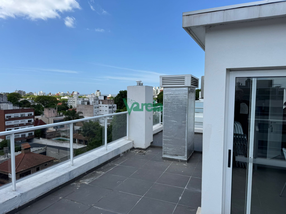 Apartamento ID.21738 - Alquiler apartamento monoambiente Malvin Rivera y C. del Uruguay, totalmente equipado