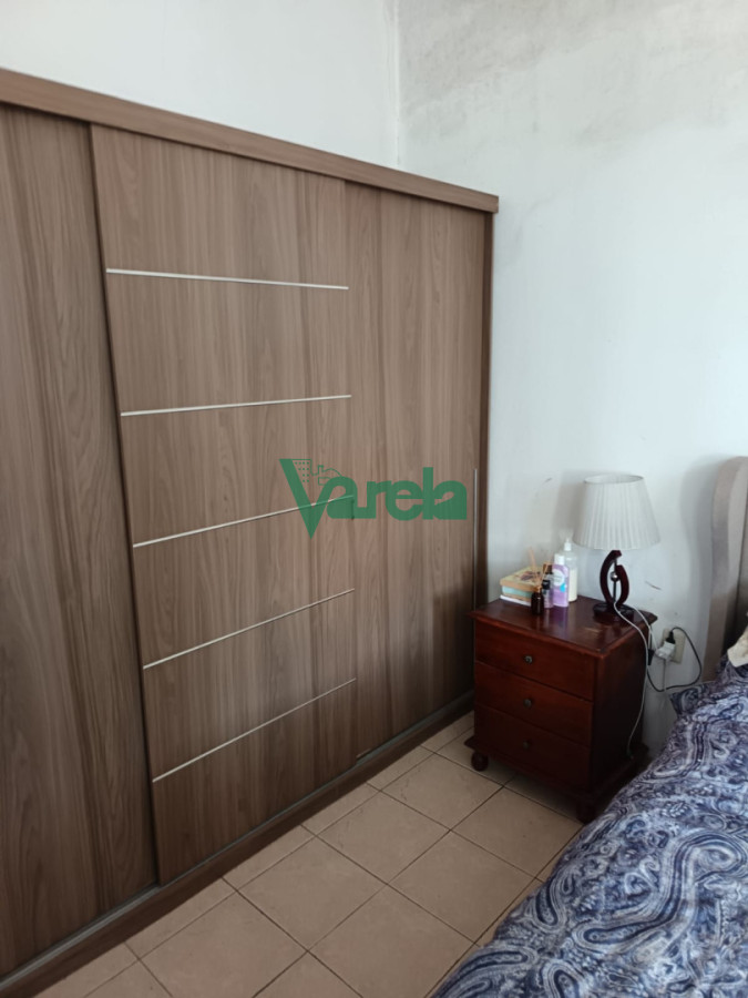 Casa ID.23075 - Casa en venta, Cordon sur, padron unico, a reciclar con 5 dorm
