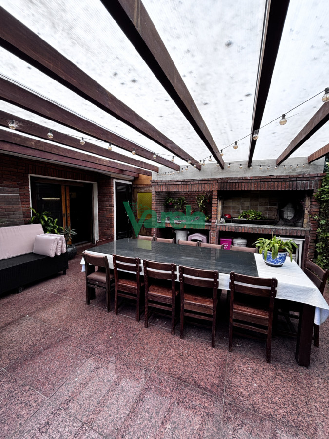 Casa ID.22574 - Casa en venta en El Pinar Sur 5 dormitorios 5 baños !! 