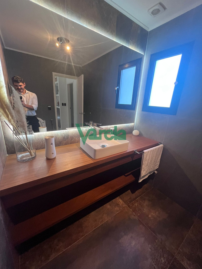 Casa ID.22168 - venta muy buena casa en colinas de carrasco 3 dormitorios 3 baños jacuzzi