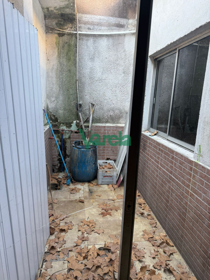 Casa ID.22693 - Venta Casa Padron Unico Cochera 3 autos 5 Dormitorios La Comercial