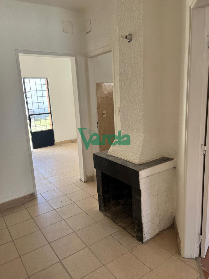 Casa ID.22270 - Venta casa, Punta Gorda , 2 dormitorios,1baños completo, jardín, cochera, patio con parrillero
