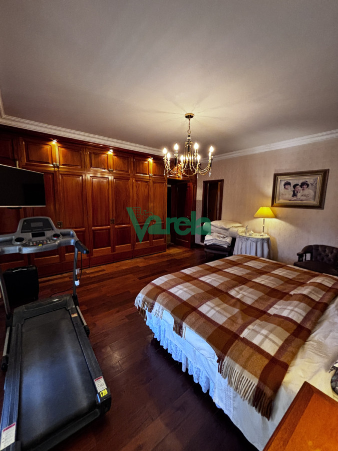 Casa ID.22574 - Casa en venta en El Pinar Sur 5 dormitorios 5 baños !! 