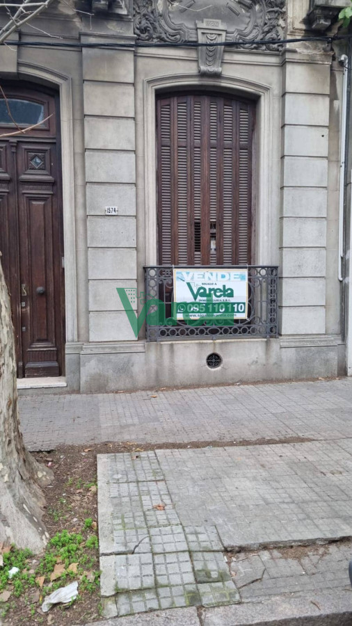 Casa ID.21330 - Casa en venta Reducto, 4 dorm, 2 baños, padron unico de 350 m2 