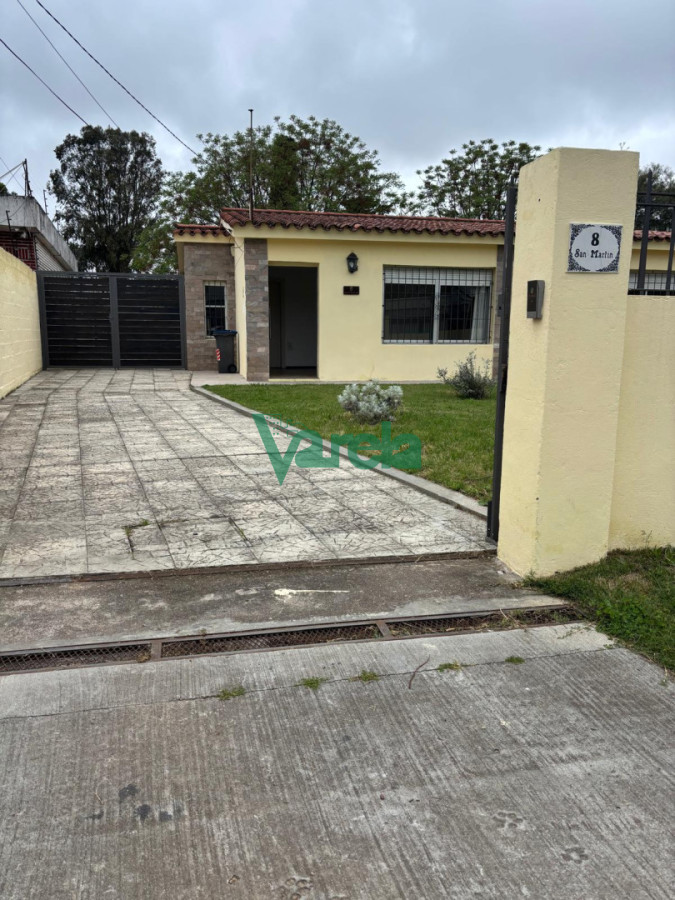 Casa ID.23210 - Casa venta Paso Carrasco 3 dormitorios a 1 cuadra Cno. Carrasco