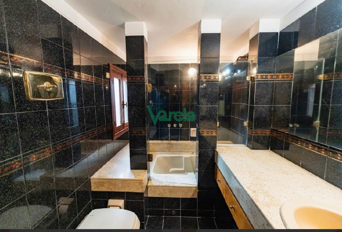 Casa ID.22962 - Venta de casa cuatro dormitorios en Punta Carretas