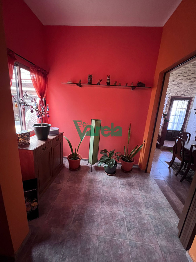 Casa ID.21883 - Venta nuda propiedad, casa padron unico, con dos aptos, Malvin