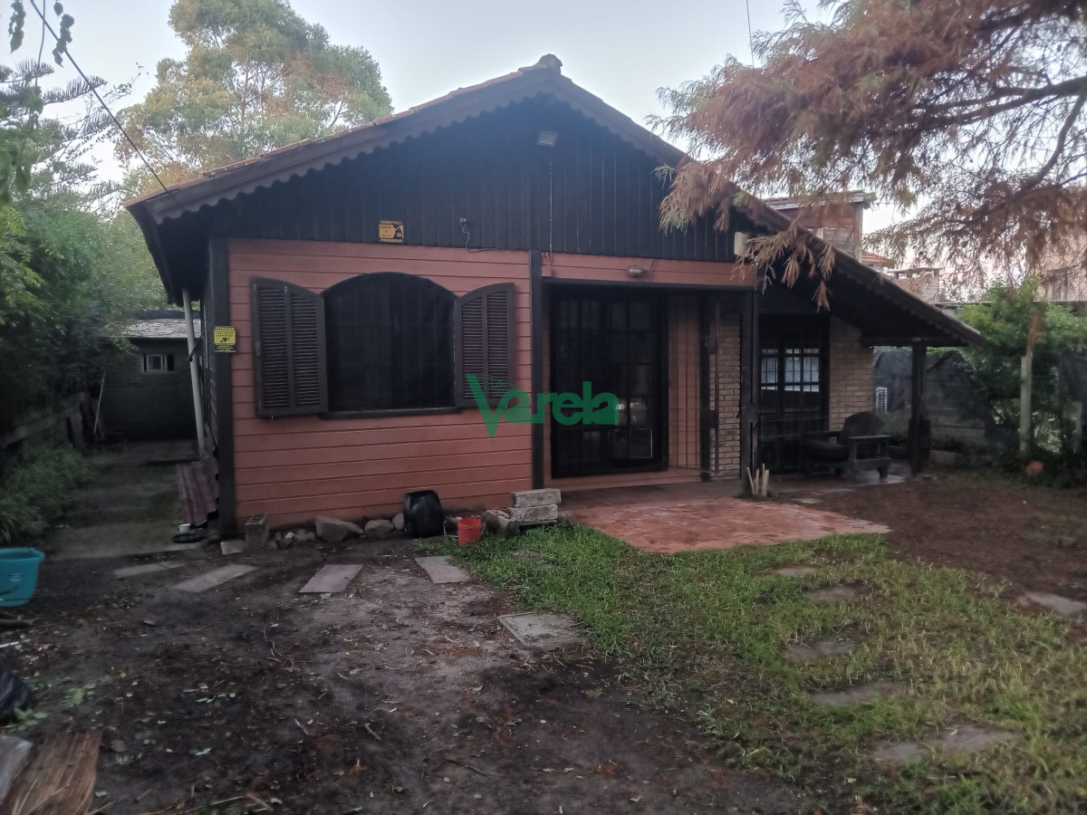 Casa ID.22648 - Cabañas en venta Lomas de Solymar al sur .