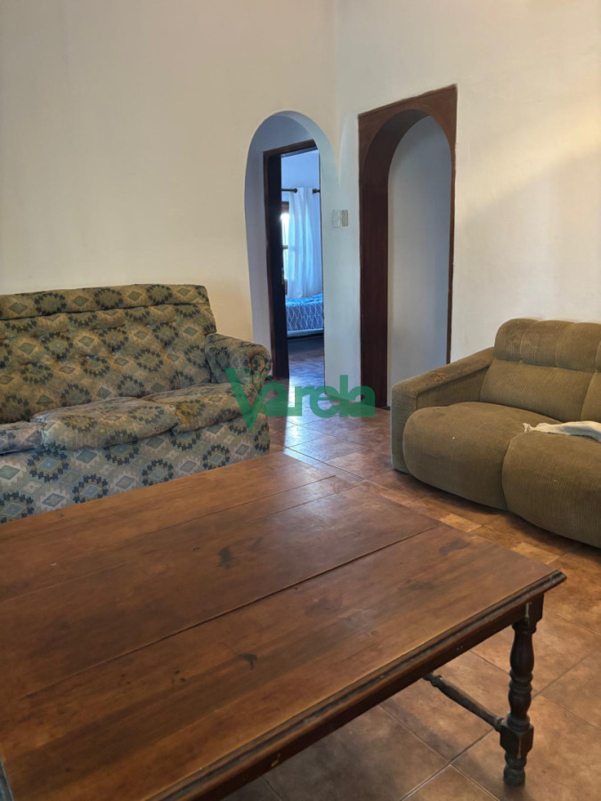 Casa ID.23007 - Casa en alquiler en Lagomar Sur de 4 dormitorios y 2 baños