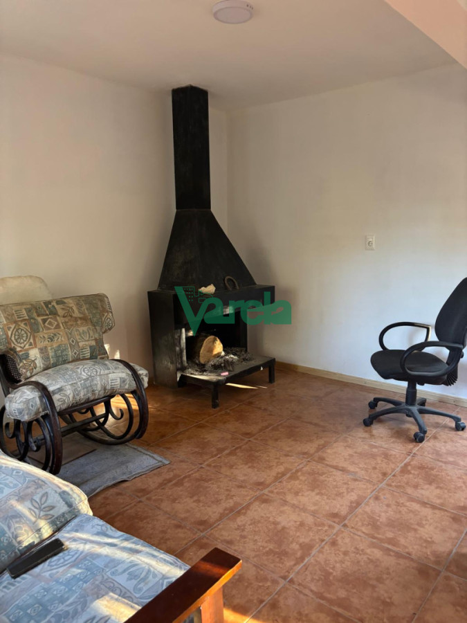 Casa ID.23007 - Casa en alquiler en Lagomar Sur de 4 dormitorios y 2 baños
