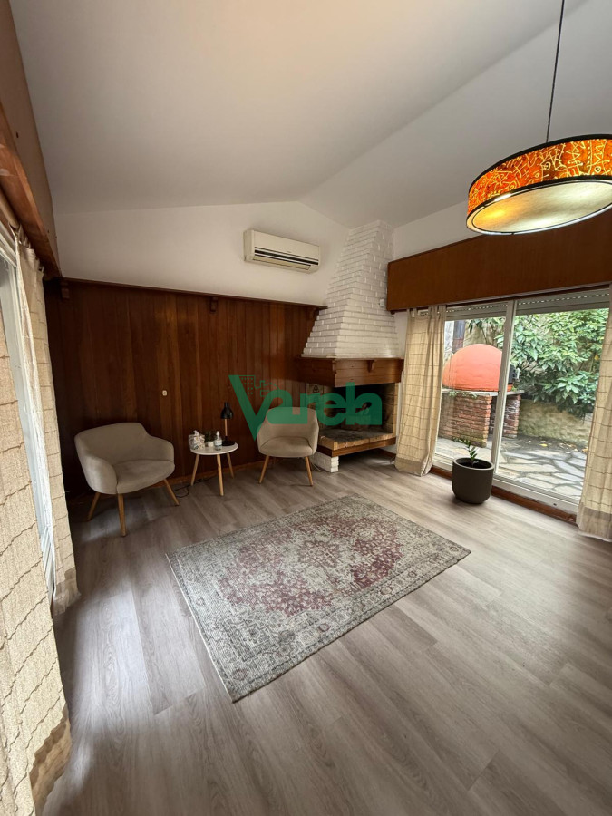 Casa ID.22745 - Alquiler de casa en Parque Batlle de 5 dormitorios 3 baños garage varios