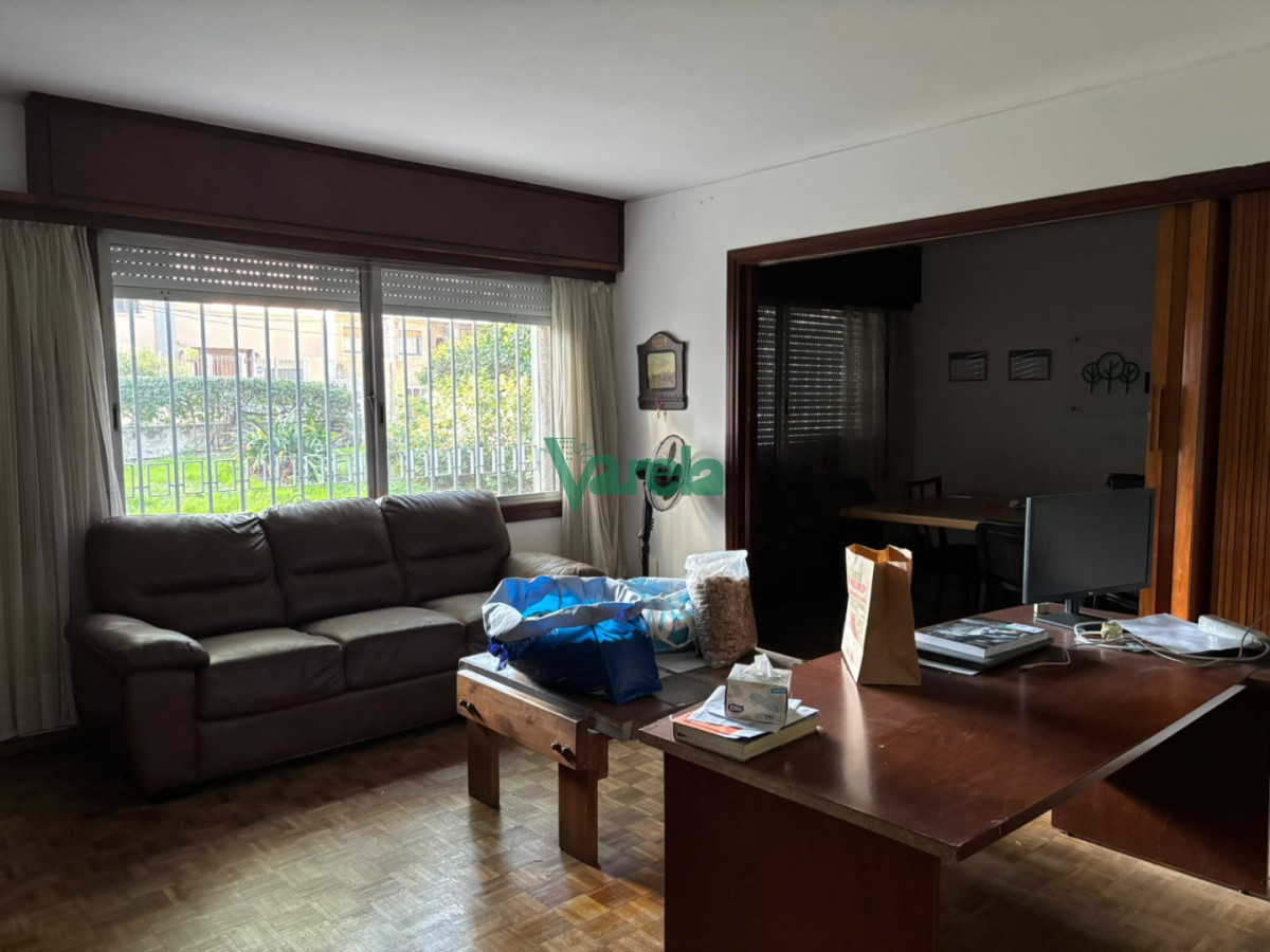 Casa ID.23103 - Venta de gran casa en parque Batlle de 5 dormitorios