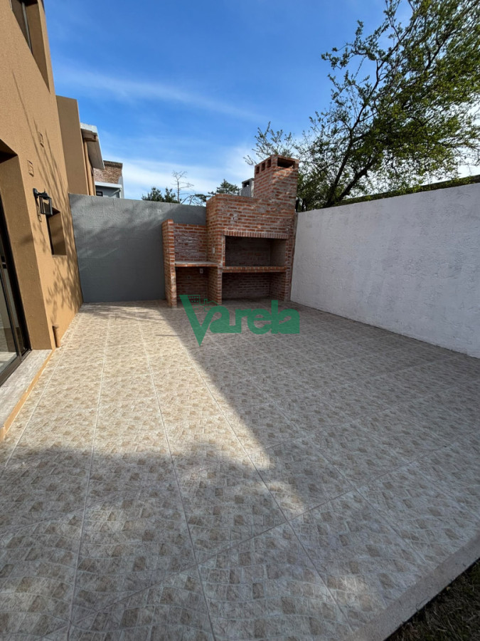 Casa ID.23154 - Casa en venta en Lomas de Solymar a estrenar 3 dormitorios 2 baños parrillero y parque