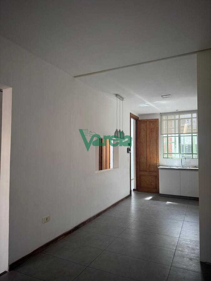 Casa ID.22835 - Casa en alquiler en Punta Carretas 3 dormitorios, 2 baños, garage