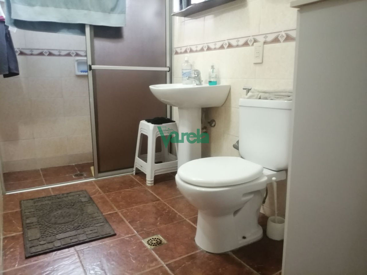 Casa ID.20284 - Venta casa Shangrilá sur, 3 dormitorios, 2 baños. A metros de Rambla 