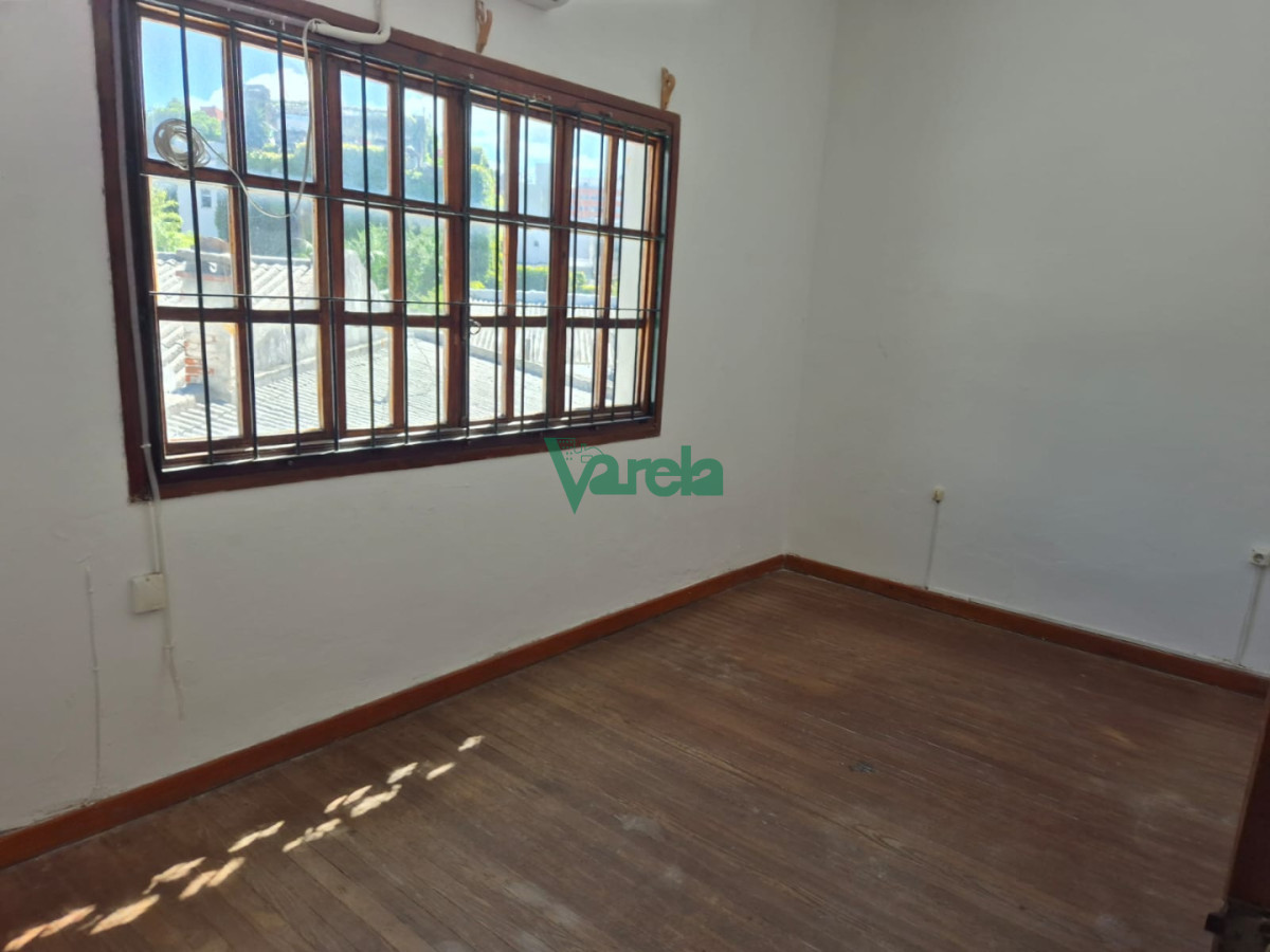 Casa ID.22974 - Venta un padron, una casa y dos locales comerciales Atahualpa