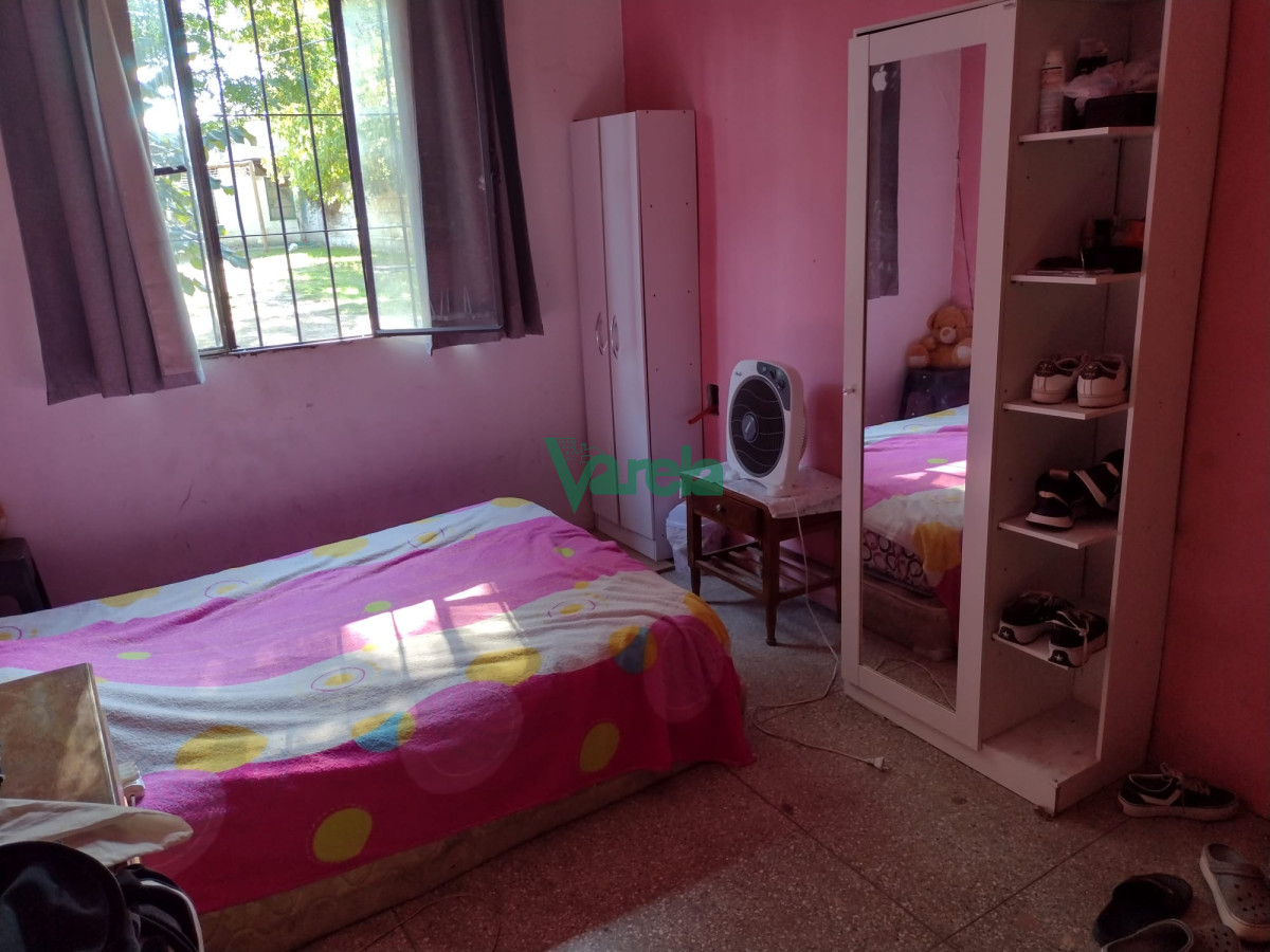 Casa ID.21743 - Venta de 2 casas y un local en Pinamar sur, 4 dormitorios, estufa a leña