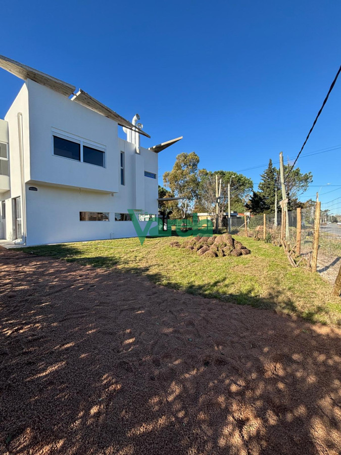 Casa ID.22658 - Casa en venta en Lagomar a estrenar próximo a Rambla 3 dormitorios