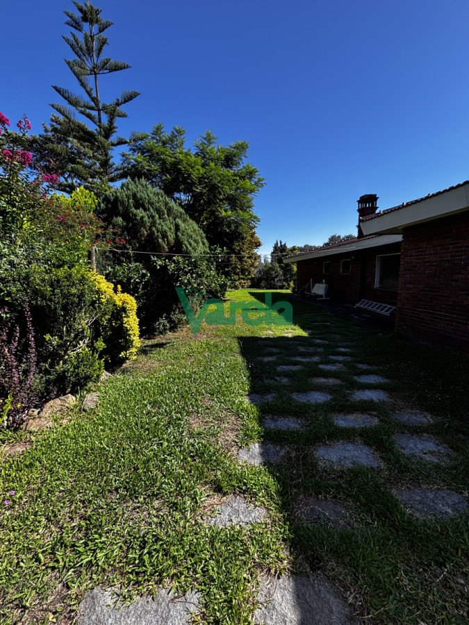 Casa ID.22574 - Casa en venta en El Pinar Sur 5 dormitorios 5 baños !! 