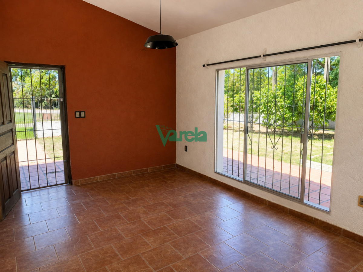 Casa ID.23147 - Casa de 3 dormitorios cochera y apto de 1 dormitorio Shangrila