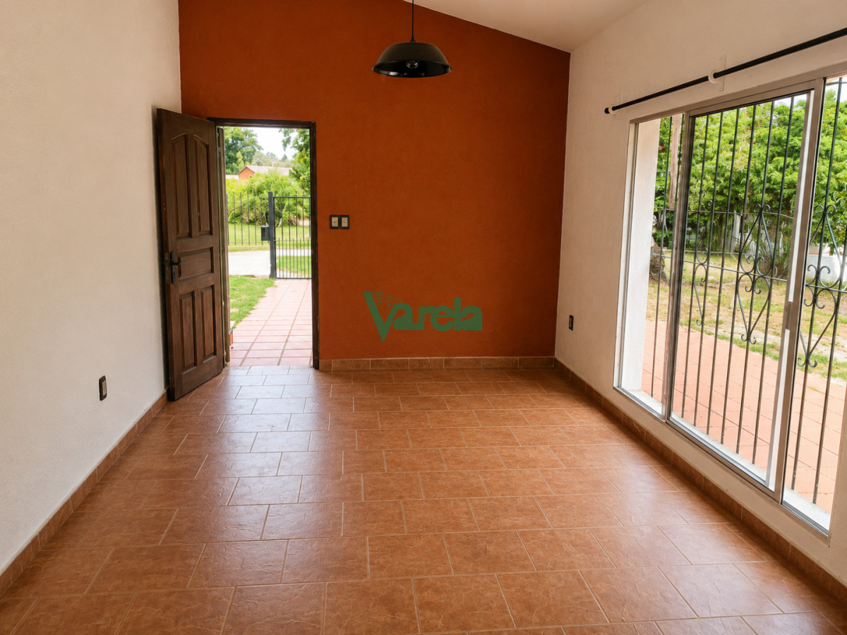 Casa ID.23147 - Casa de 3 dormitorios cochera y apto de 1 dormitorio Shangrila