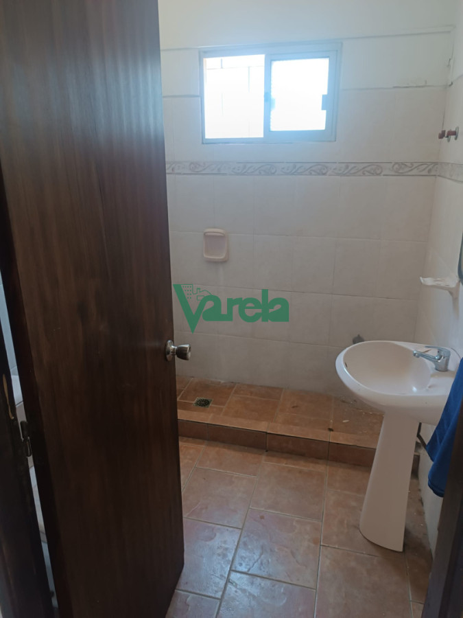 Casa ID.23147 - Casa de 3 dormitorios cochera y apto de 1 dormitorio Shangrila